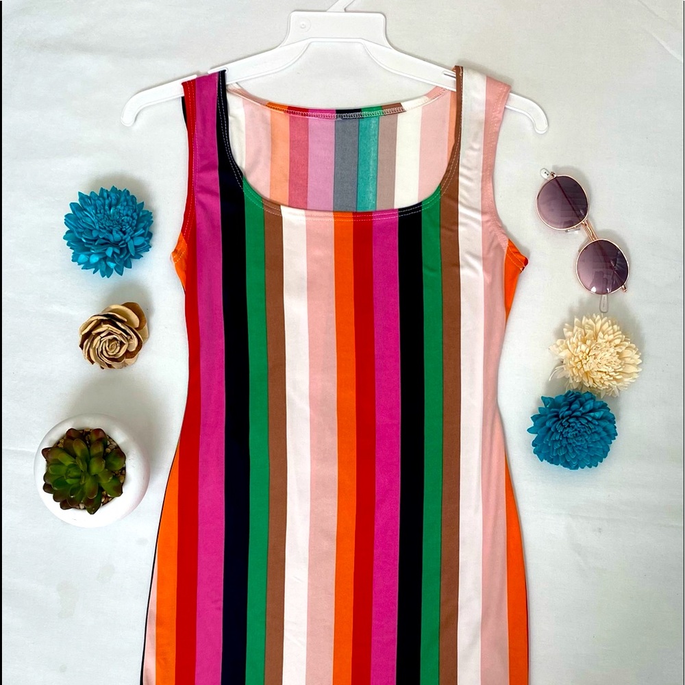 SUMMER‎ DRESSES - Picture 7 of 13
